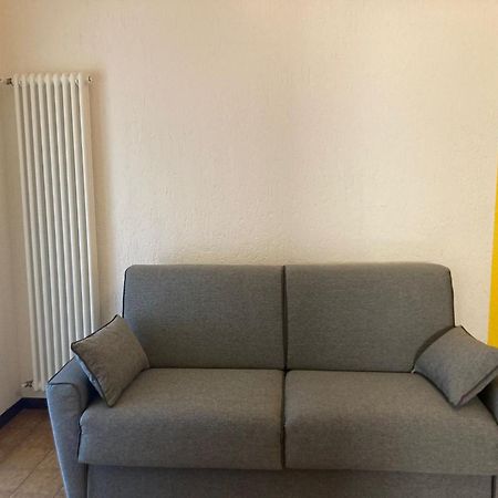 Apartament Casa Vacanza Clavel Cin Sirmione Zewnętrze zdjęcie