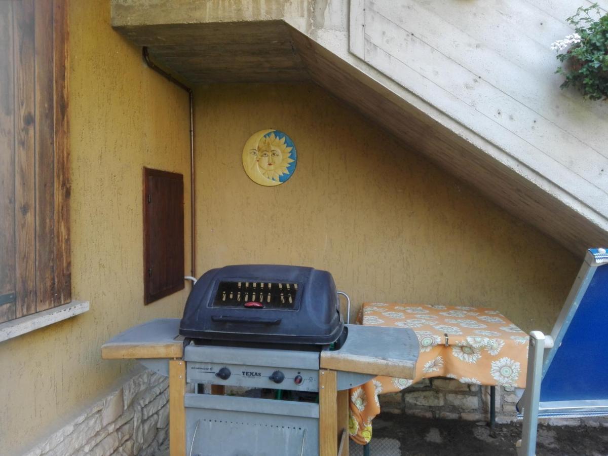 Apartament Casa Vacanza Clavel Cin Sirmione Zewnętrze zdjęcie